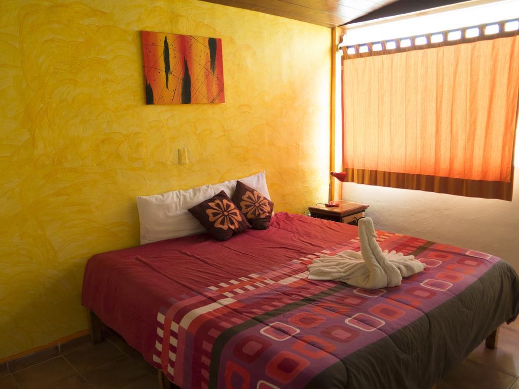 Hotel El Hormiguero Playa del Carmen Quarto foto
